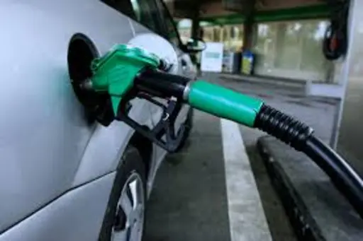 CNG COST: 12 दिन में ₹6 महंगी हुई सीएनजी
